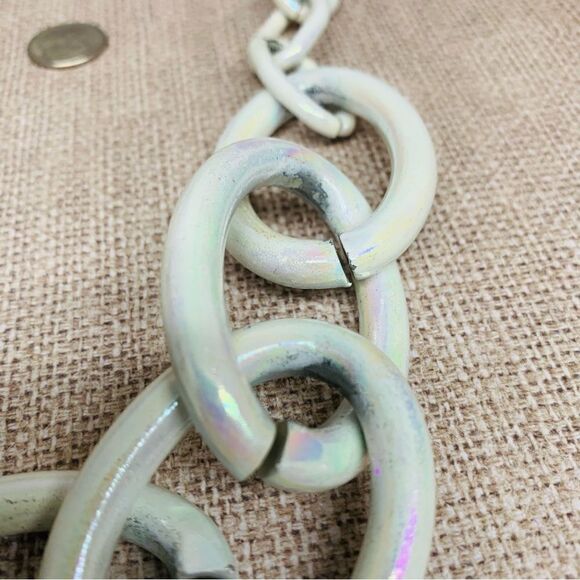 White AB Enamel Large Link Necklace - Picture 2 of 3